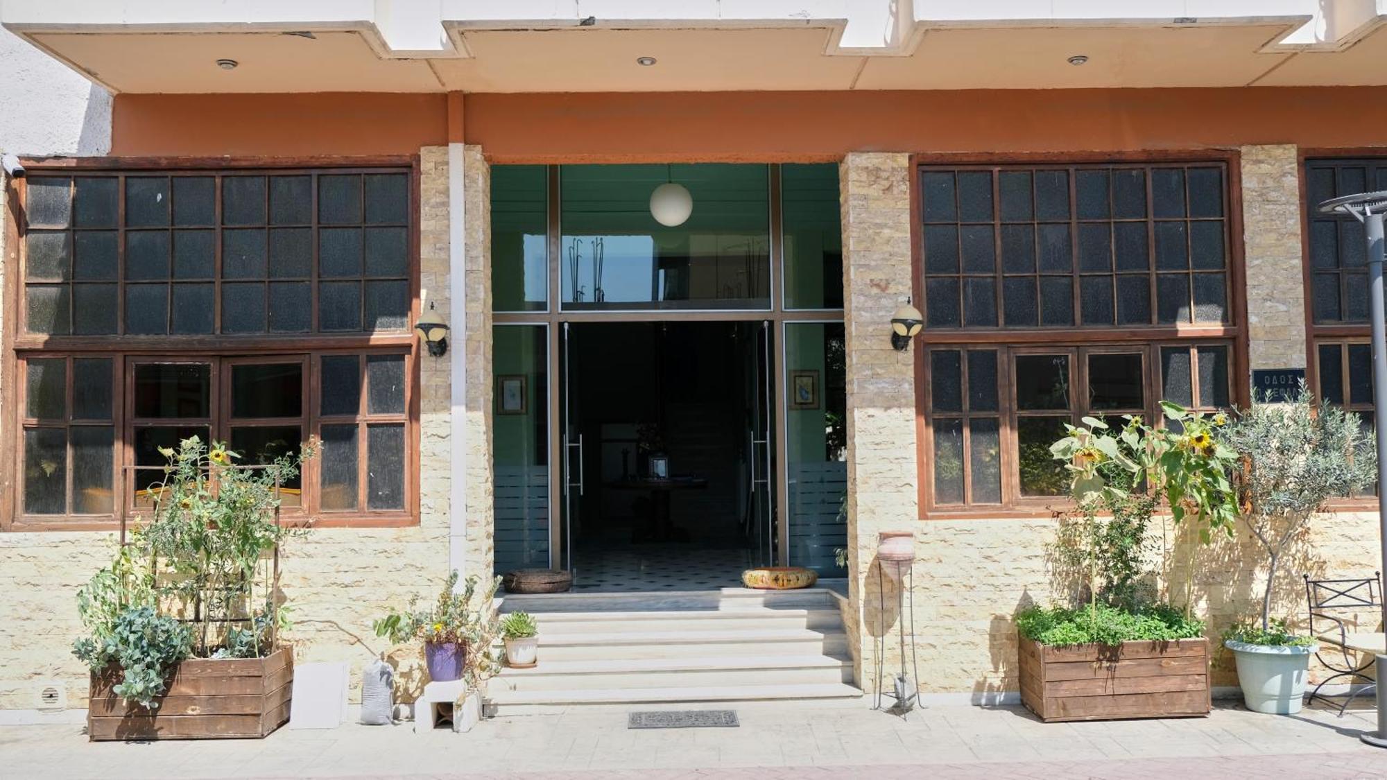 Leto Hotel Мегалополис Екстериор снимка